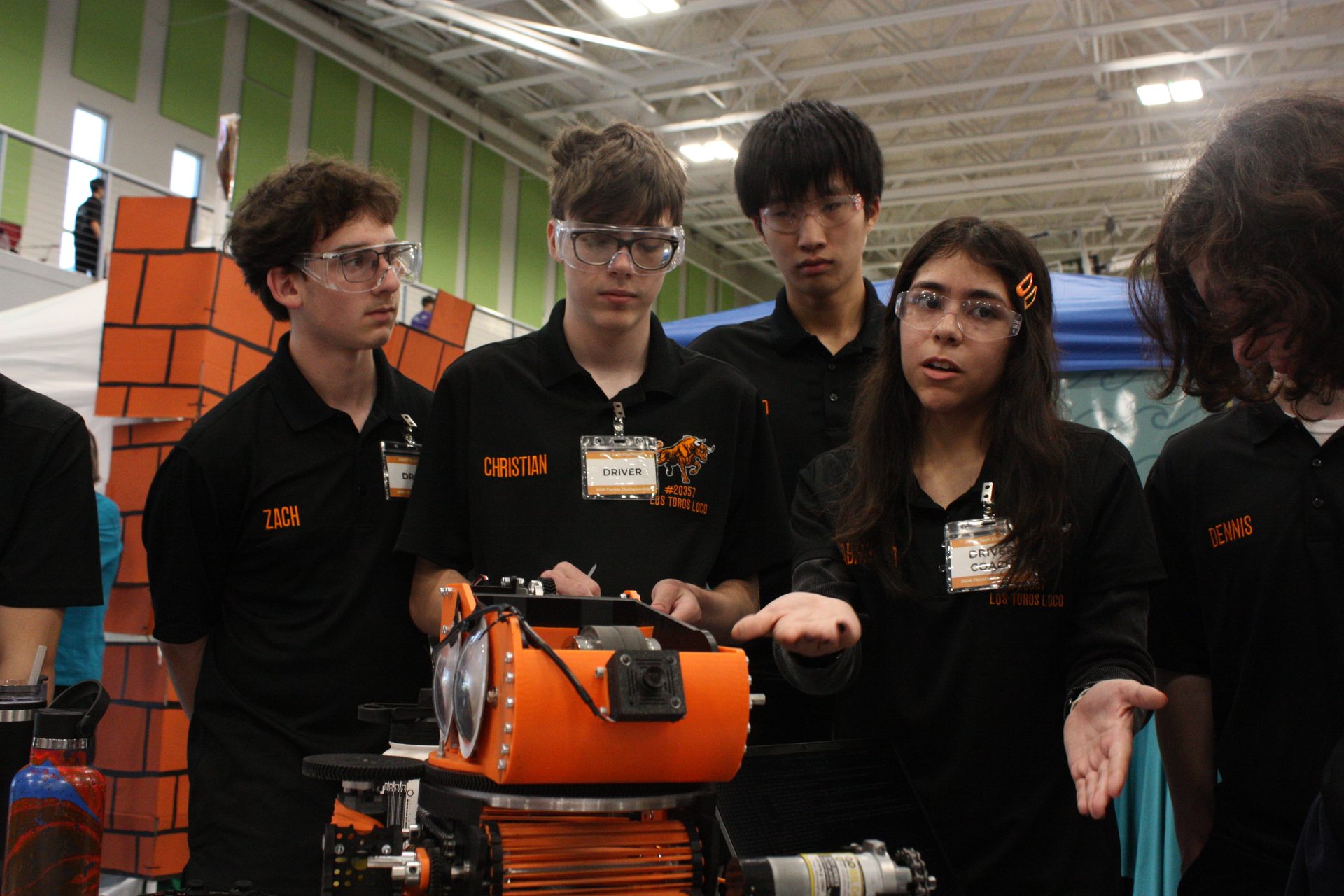 Kill-A-Watt team working on robot 20357